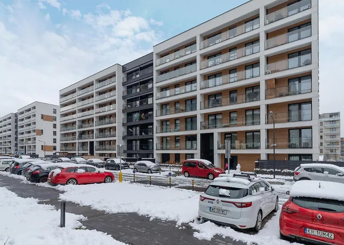Tauron Arena Premium With Underground & Outdoor Parking By Renters Prestige